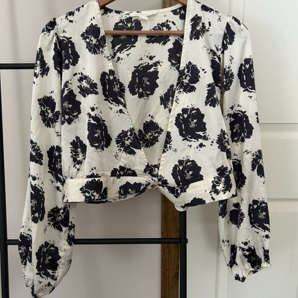 Local Boutique GEM Flowy Wrap Crop Top (S)